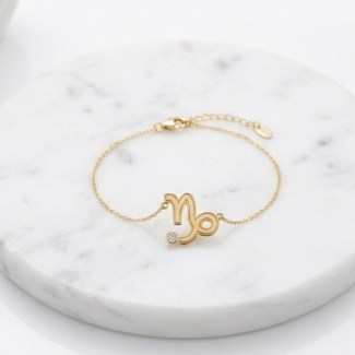 Capricorn Sign Bracelet - 18K Gold